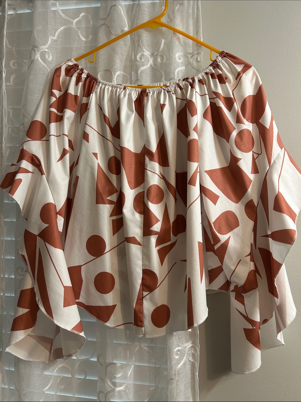 Abstract Rust & White Off-Shoulder Top - Picture 2 of 2